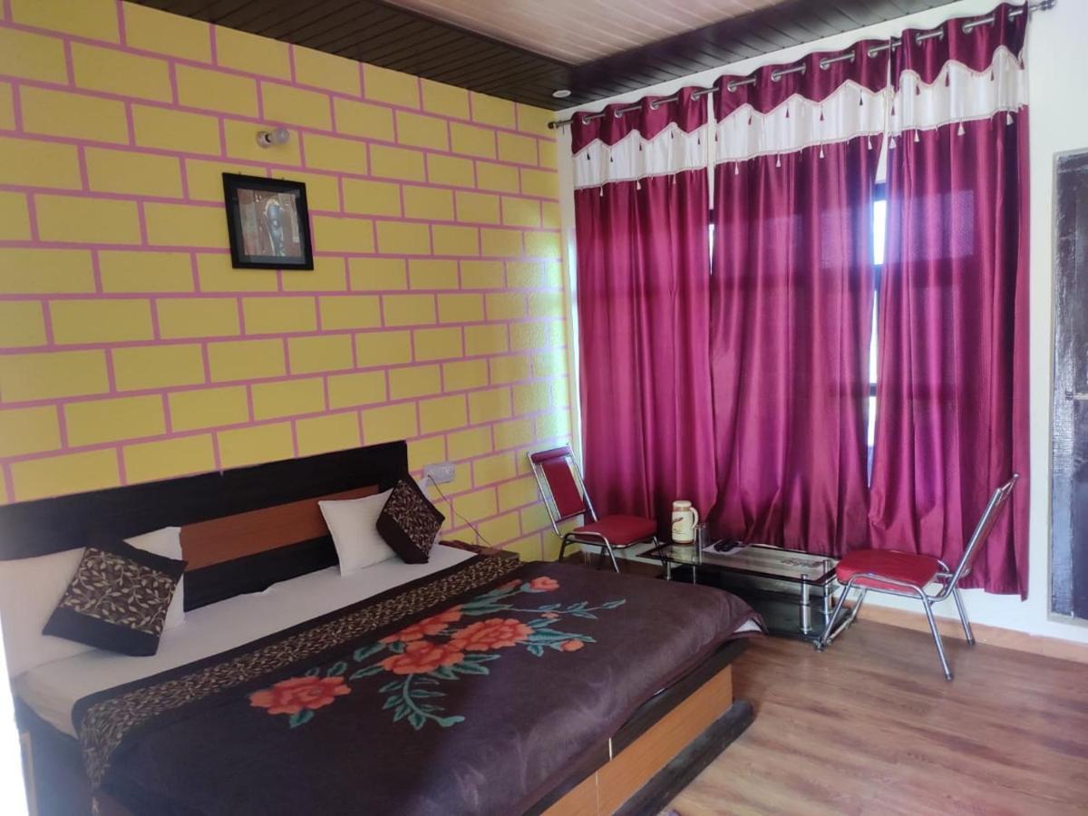 Hotel Deepraj, Kausani Eksteriør bilde
