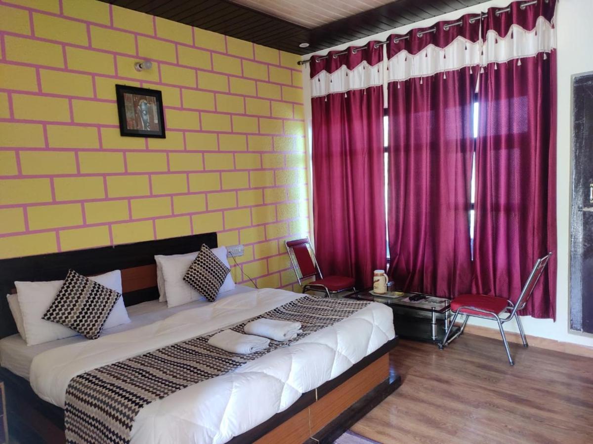 Hotel Deepraj, Kausani Eksteriør bilde